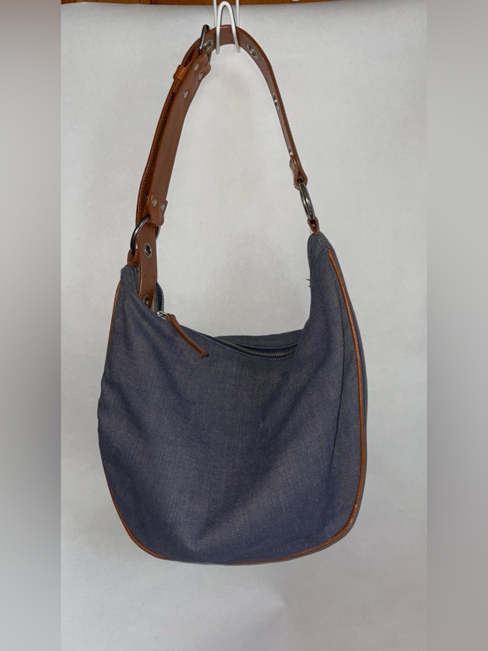 Banana Republic // Blue Canvas Shoulder Bag Crossbody Tan Leather Strap and Trim - Picture 3 of 15